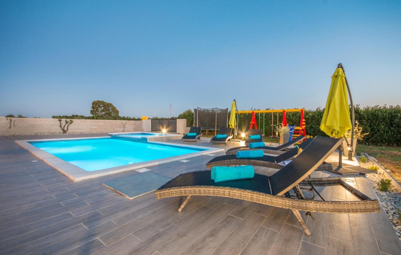 Villa Maris Zadarvillas Tinj Eksteriør bilde