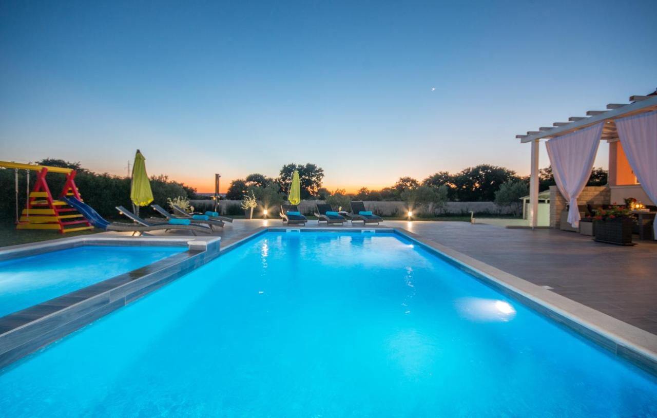 Villa Maris Zadarvillas Tinj Eksteriør bilde