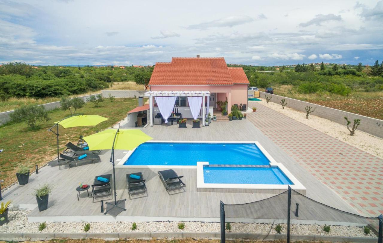 Villa Maris Zadarvillas Tinj Eksteriør bilde