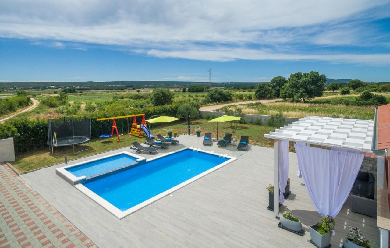 Villa Maris Zadarvillas Tinj Eksteriør bilde